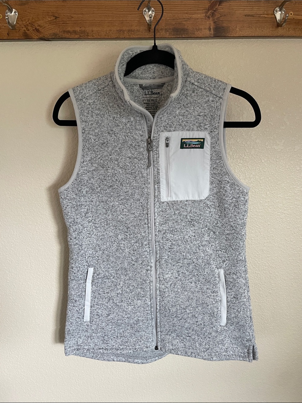 L.L. Bean Women’s Light Gray Fleece Vest XS Outdoor Outerwear Granola Hiking